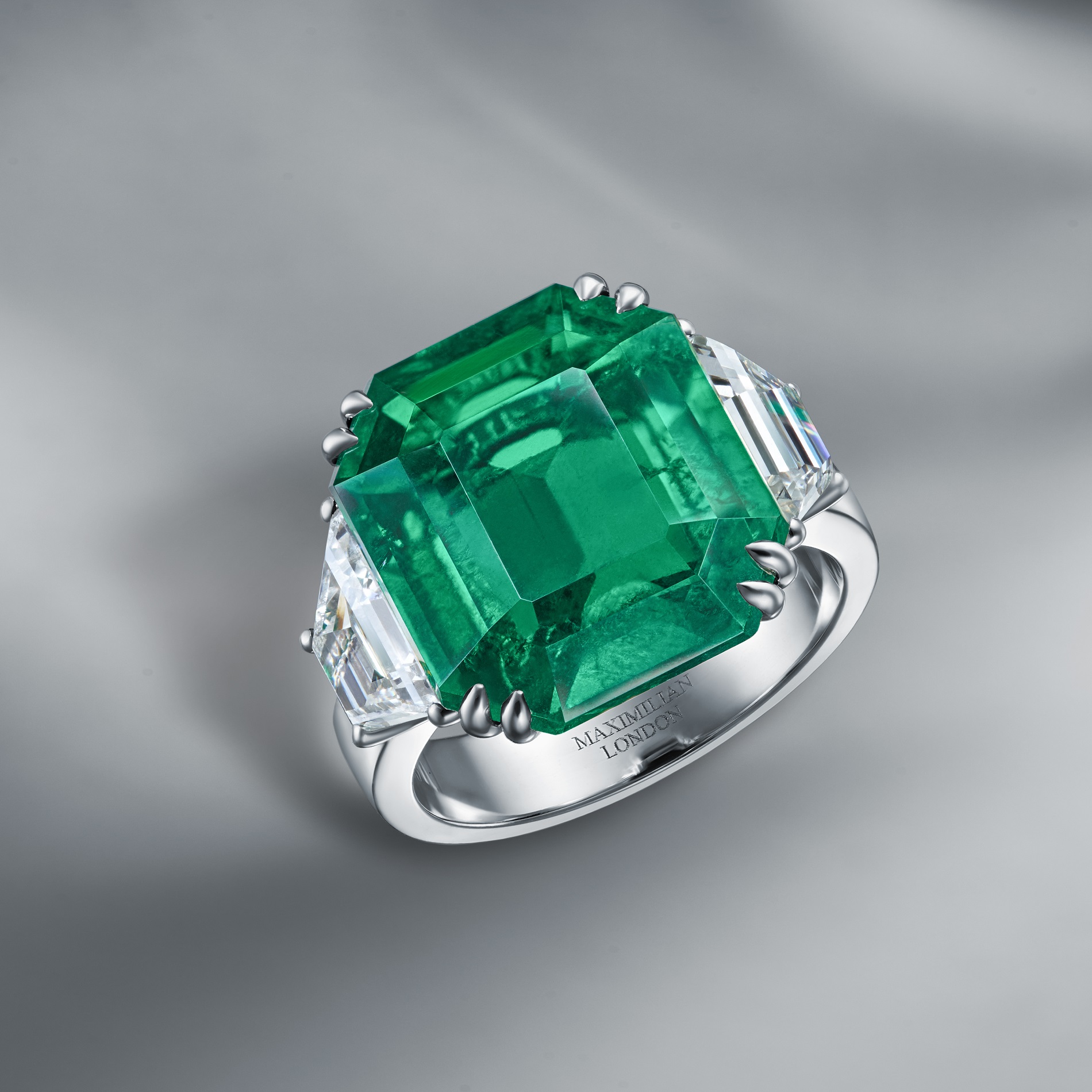 Natural Colombian Emerald "Muzo Green" & Diamond Ring