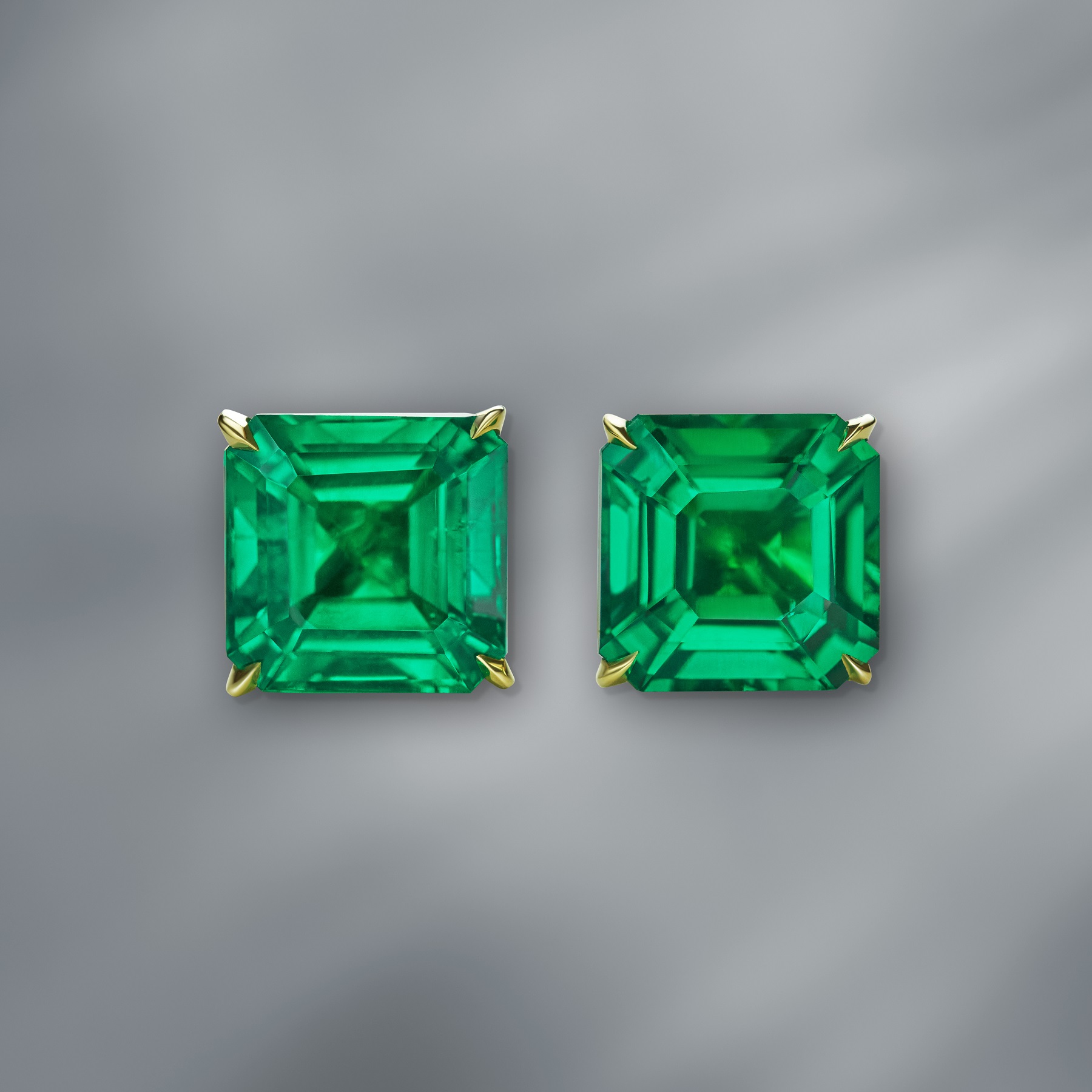 Diamondlite Emerald Stud  Earrings