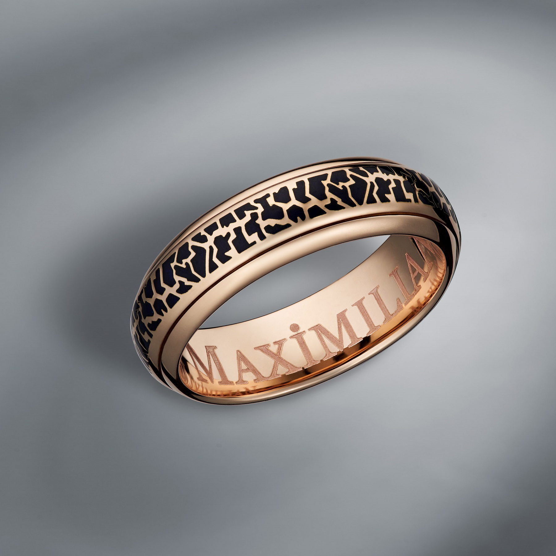 18k Gold And Enamel Ring