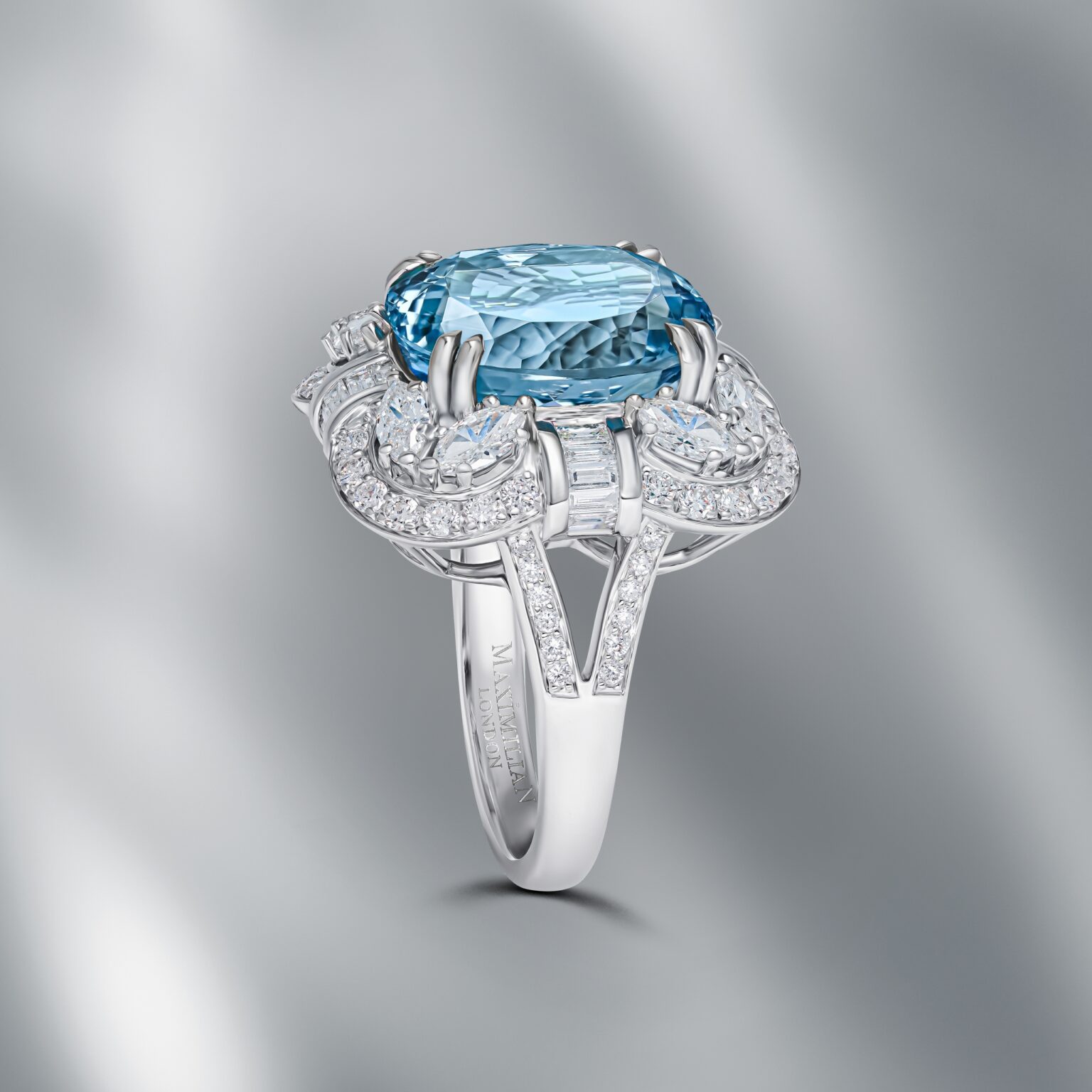 Diamond Ring set with Natural Aquamarine
