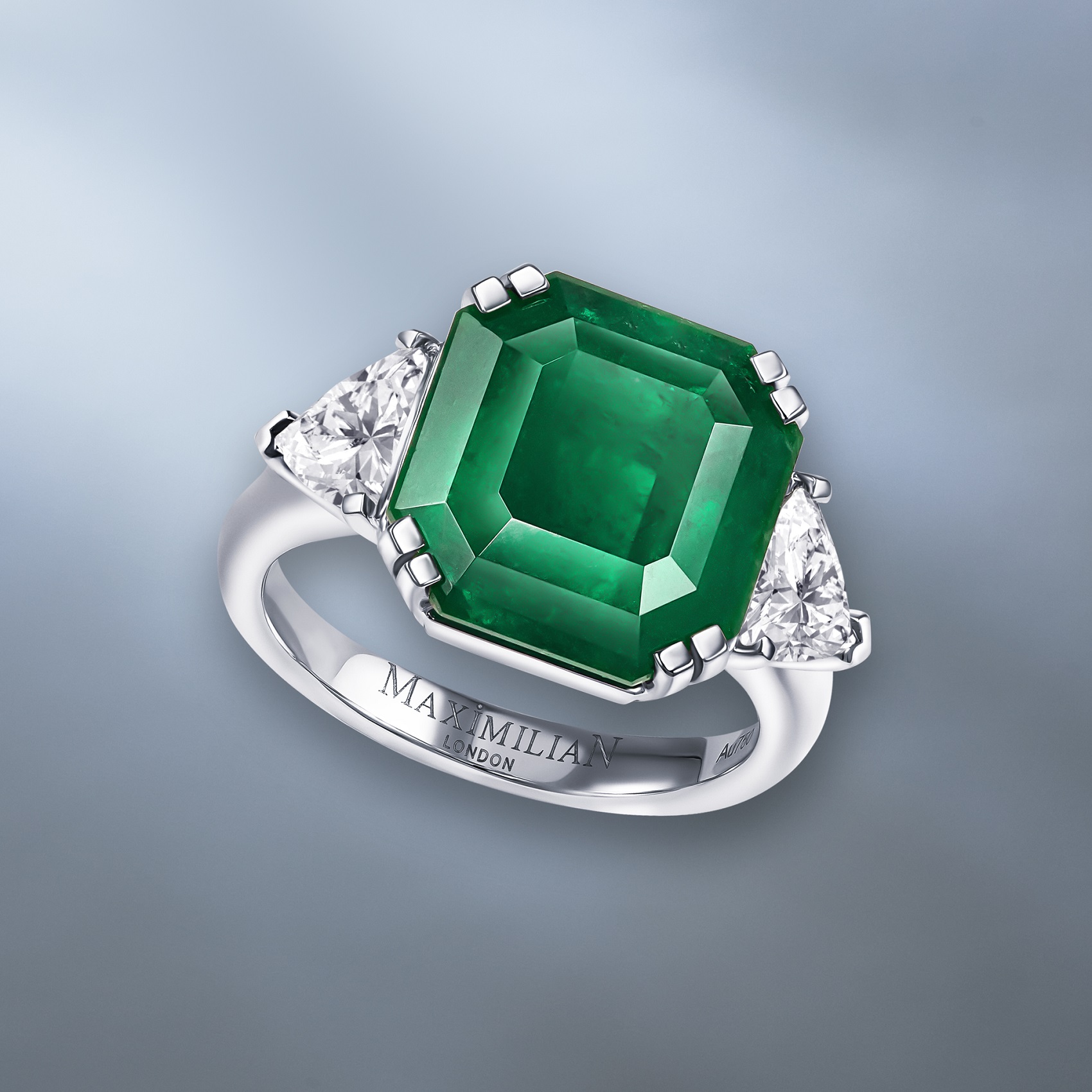 Colombian Emerald & Diamond Ring