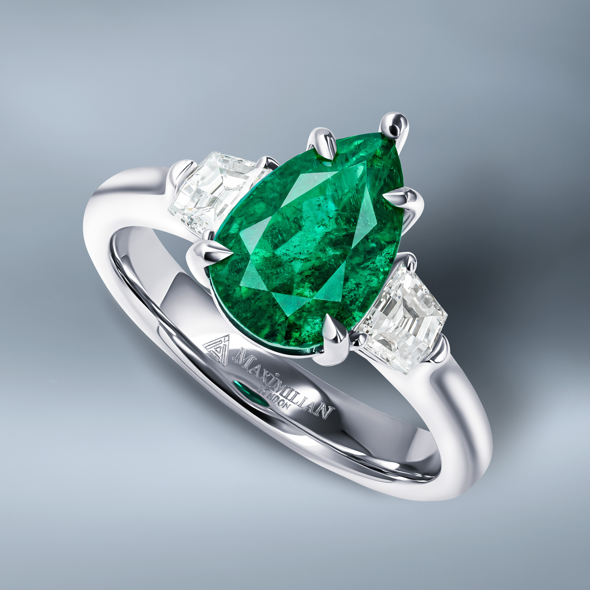 Diamond Ring Set With Zambian Emerald