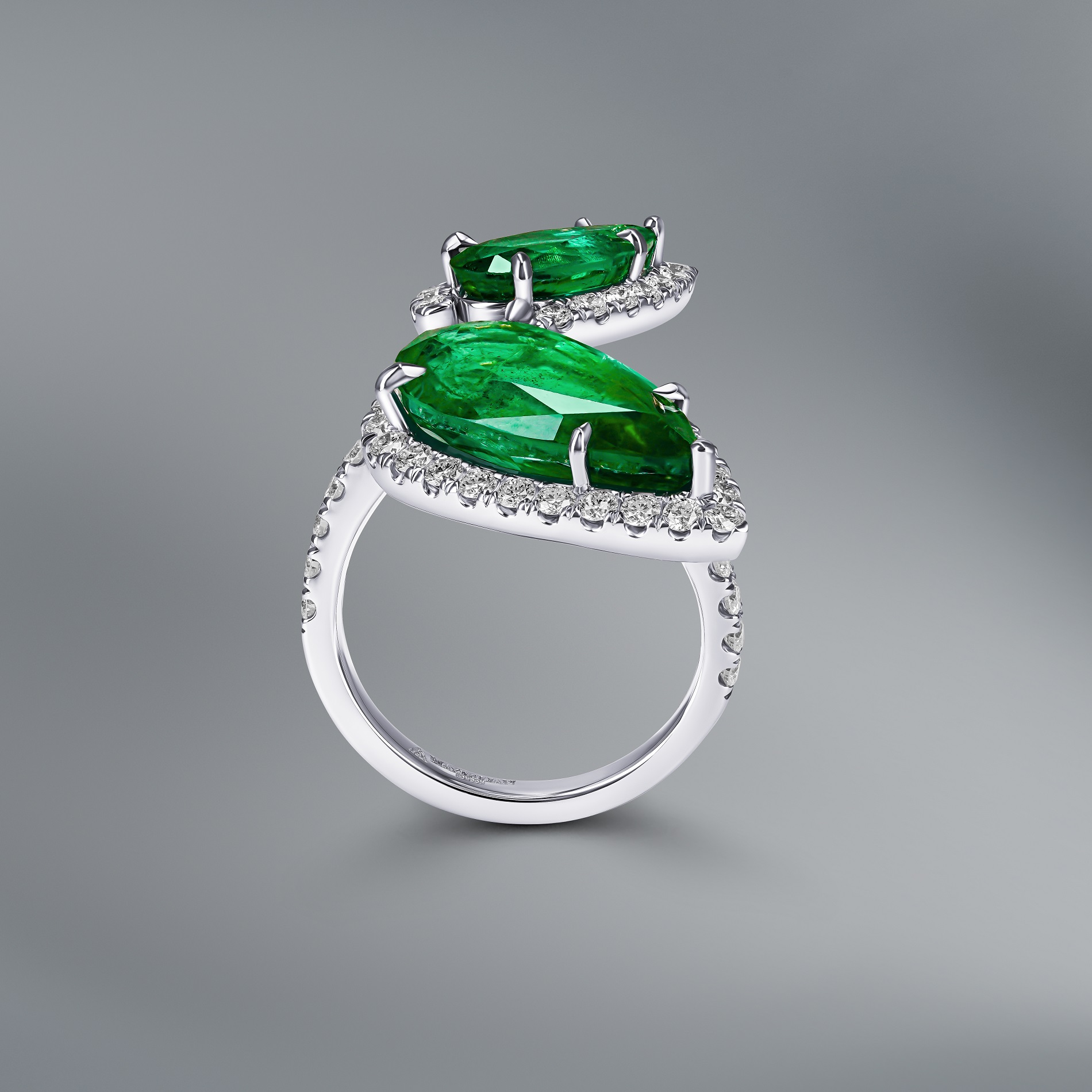 Diamond Ring Set With Zambian Emerald