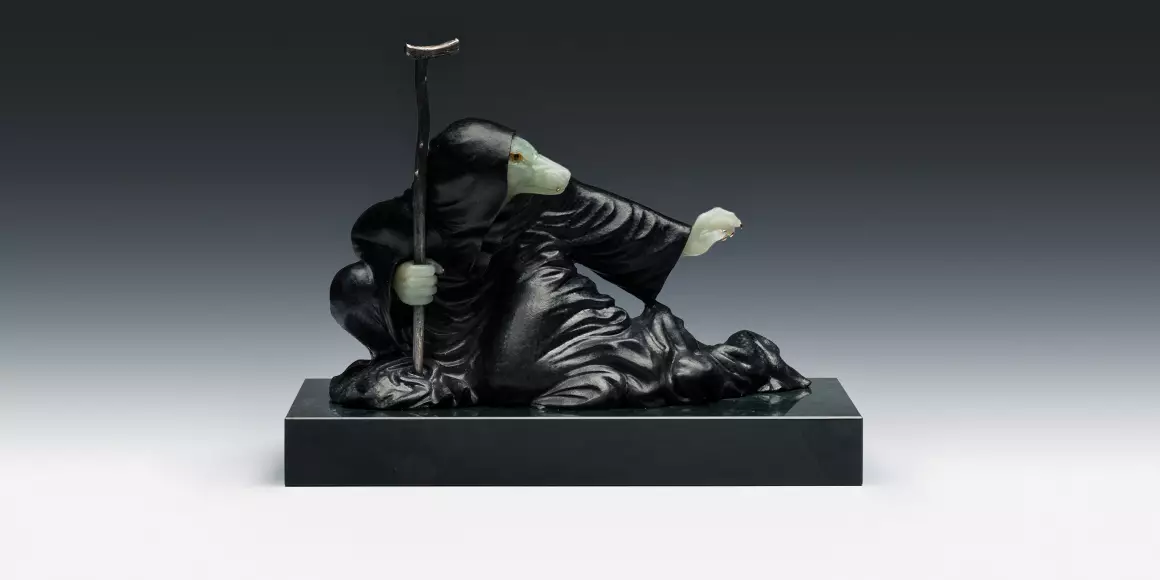 Gemstone carving — Maximilian Art Foundation