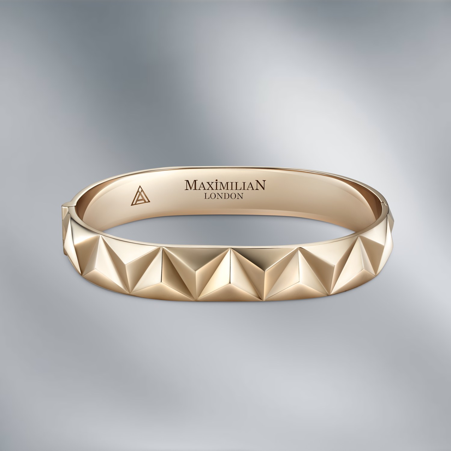 MaximiliaN DNA 18 K Gold Bangle