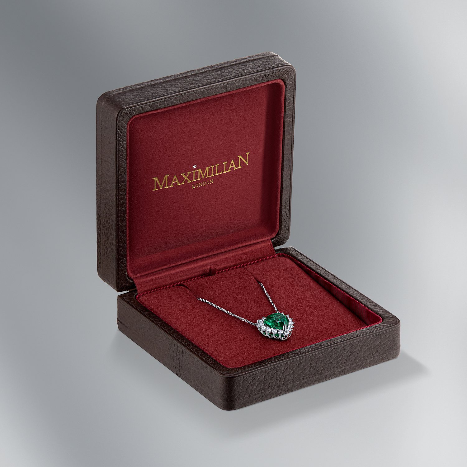 18K White Gold Pendant with Zambian Heart-Shape Emerald and Diamonds